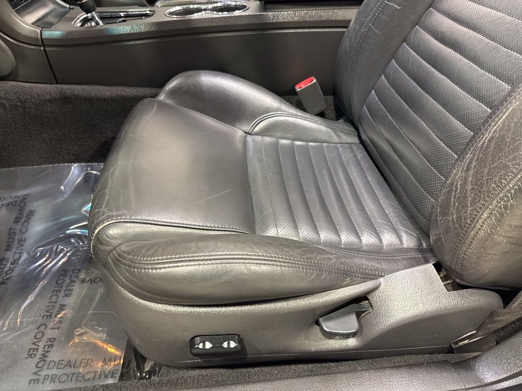 Used 2002 Ford Thunderbird image 25