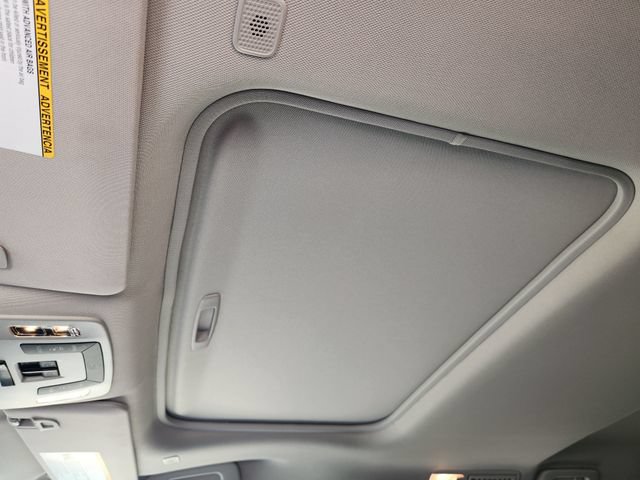 Used 2026 Toyota Sienna XLE FWD image 35