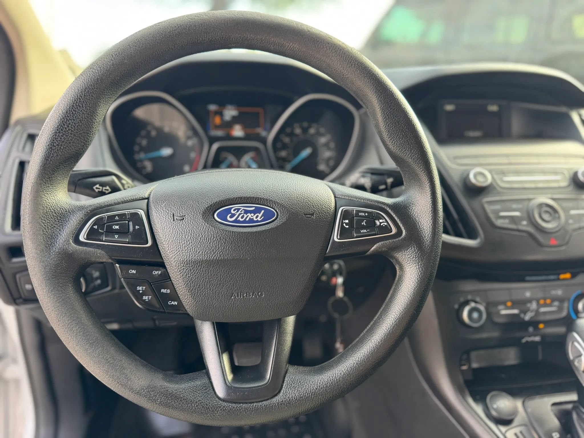 Used 2018 Ford Focus SE FWD image 19