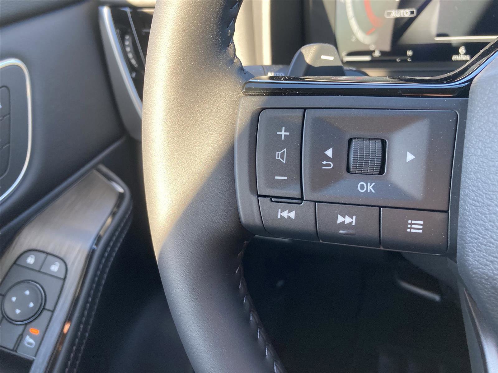 New 2026 Nissan Rogue Platinum w/ Platinum Premium Package AWD/4WD image 21