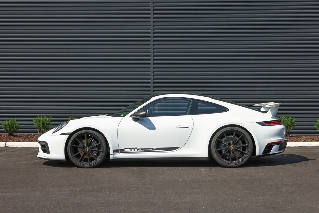 Used 2024 Porsche 911 Carrera T image 2