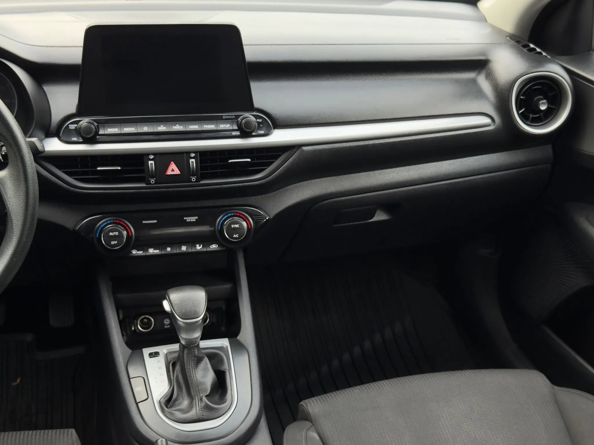 Used 2019 Kia Forte LXS image 29