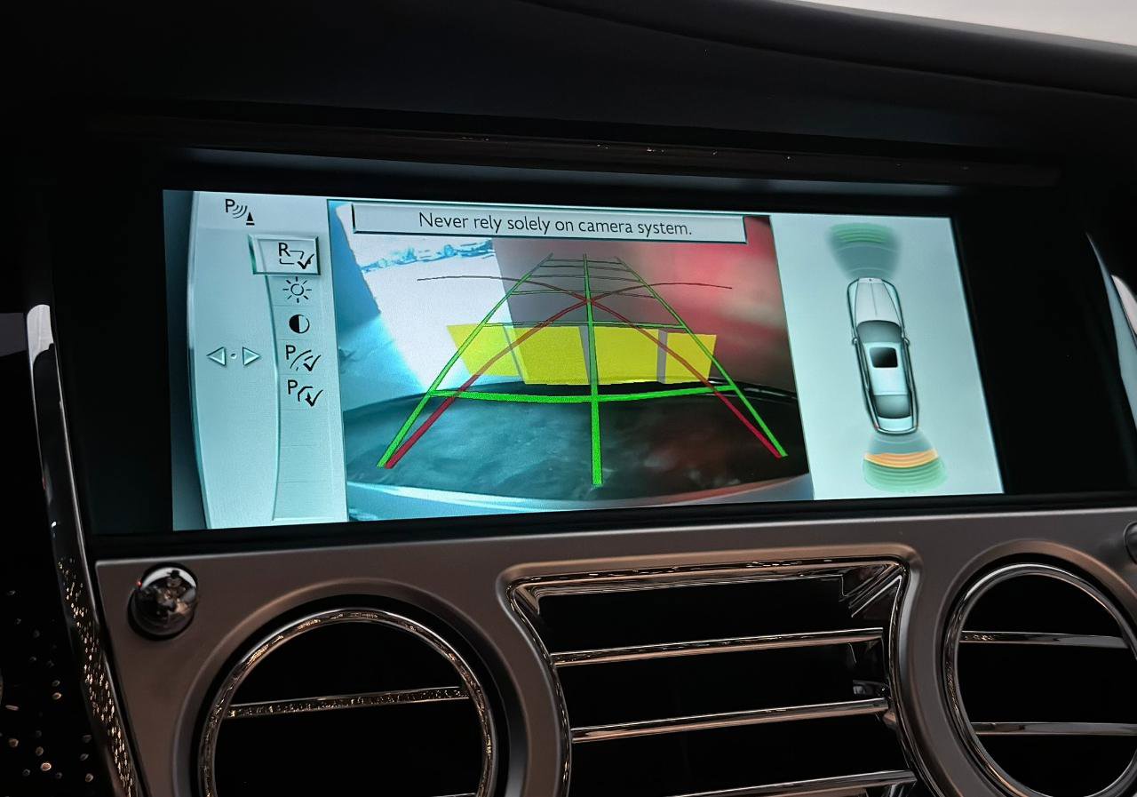 Used 2015 Rolls-Royce Wraith image 40