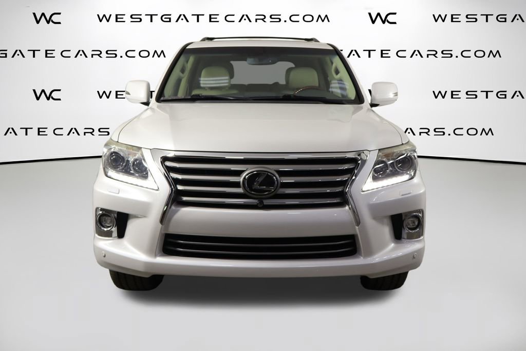 Used 2015 Lexus LX 570 4WD image 2