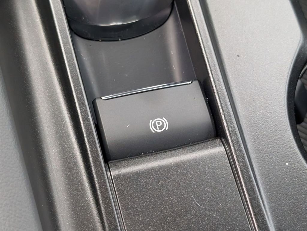 New 2025 Ford Explorer Active w/ Active Comfort Package image 35