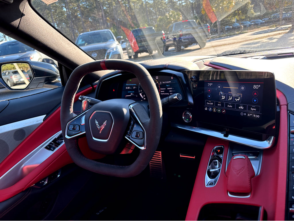 Used 2021 Chevrolet Corvette Stingray Preferred Cpe w/ Z51 Performance Package image 4