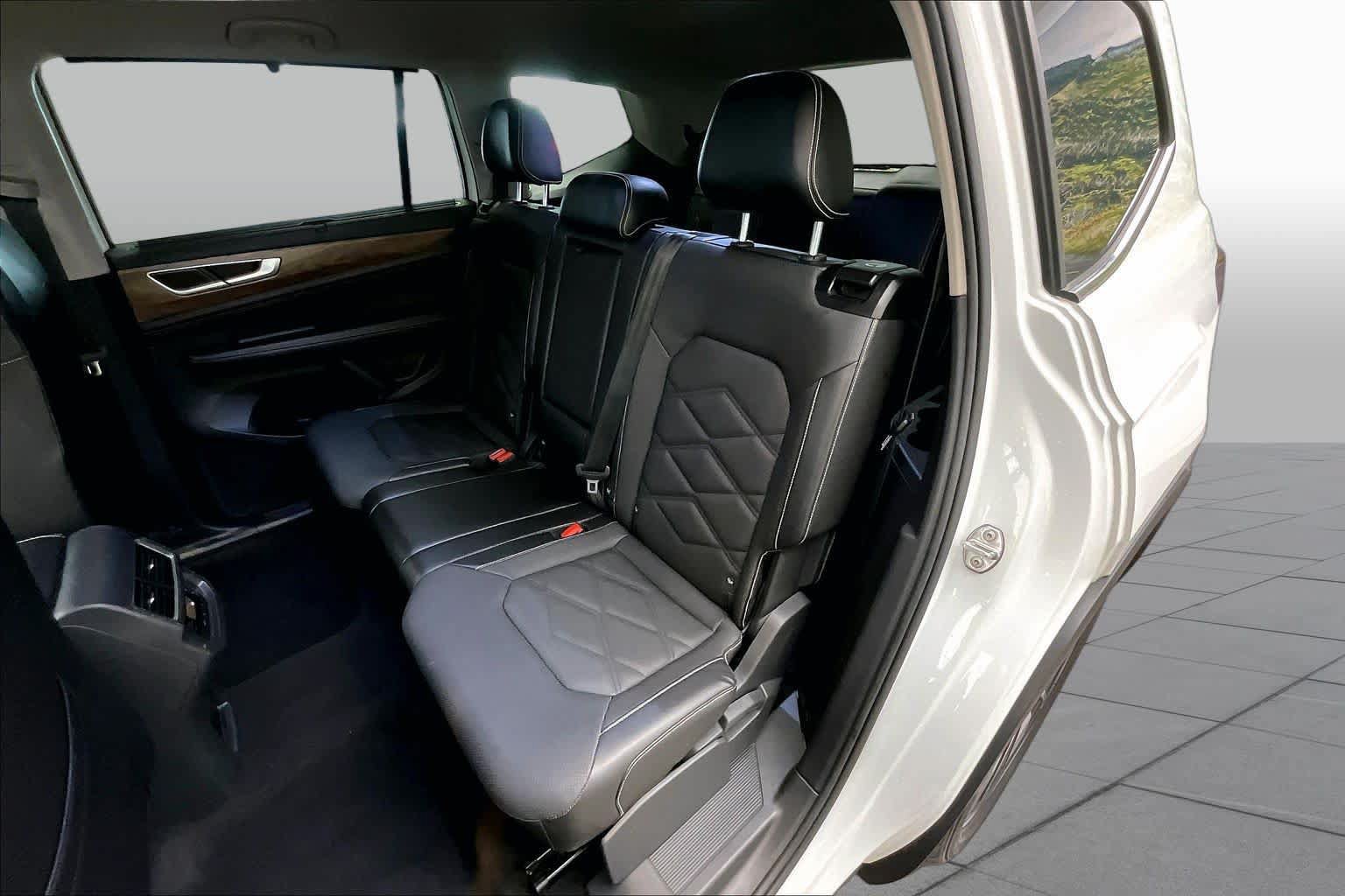 Used 2024 Volkswagen Atlas SE FWD image 20