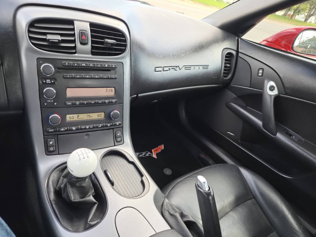 Used 2006 Chevrolet Corvette Convertible w/ Preferred Equipment Group RWD image 20
