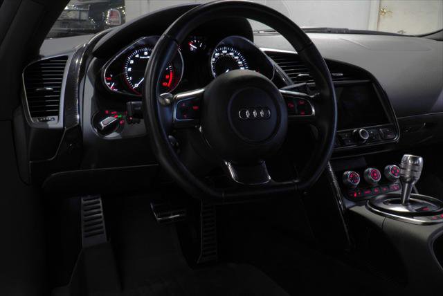 Used 2011 Audi R8 V10 image 15