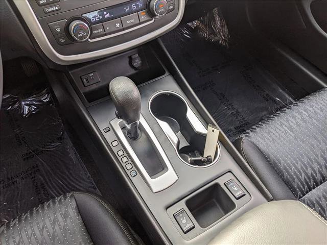 Used 2016 Nissan Altima 2.5 SV w/ Convenience Package image 12