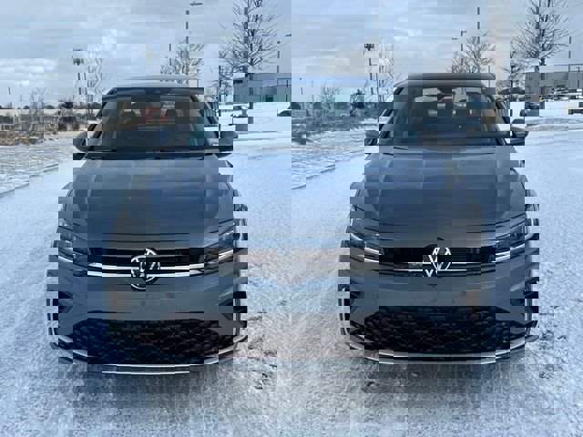 New 2025 Volkswagen Jetta SE image 2