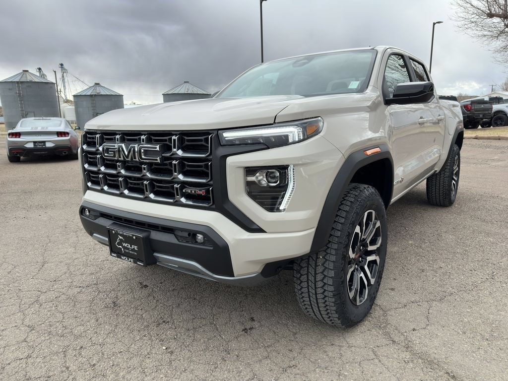 New 2026 GMC Canyon AT4 w/ AT4 Premium Package AWD/4WD image 3