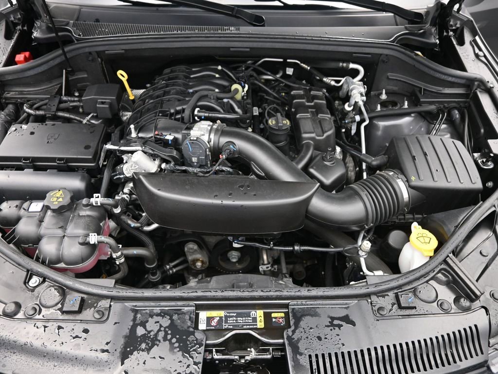 Used 2025 Dodge Durango GT image 24