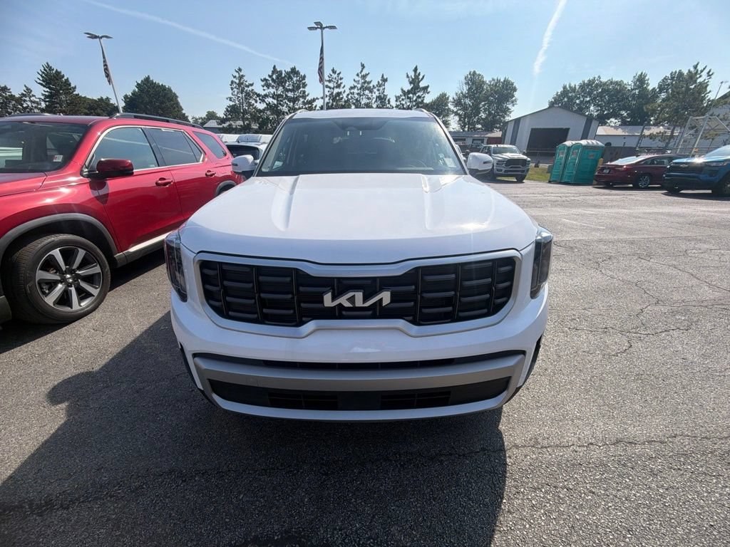 Used 2025 Kia Telluride S FWD image 7