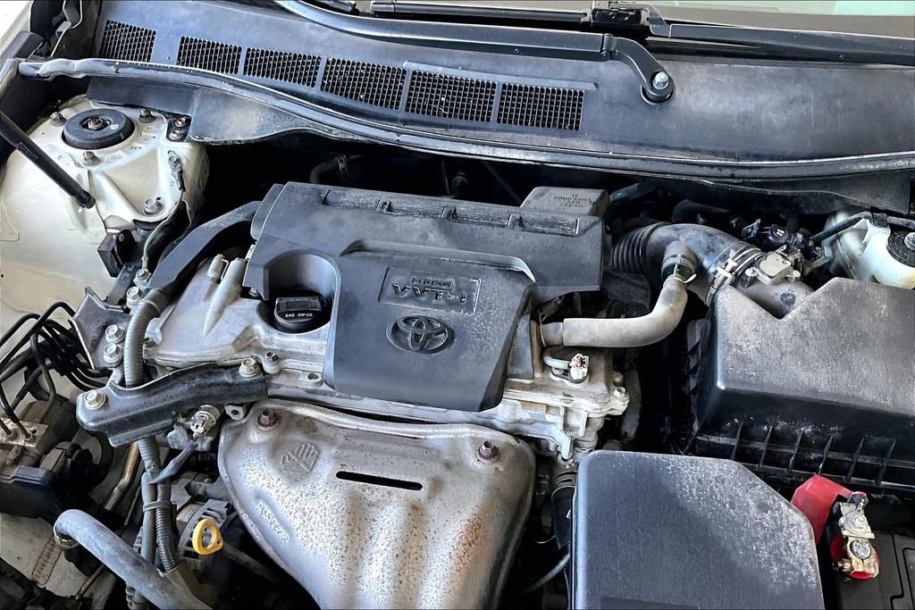 Used 2014 Toyota Camry LE image 31