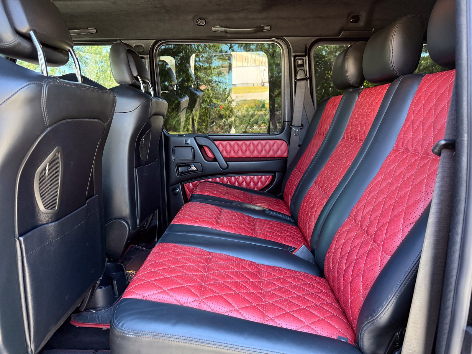 Used 2014 Mercedes-Benz G 63 AMG 4MATIC image 39