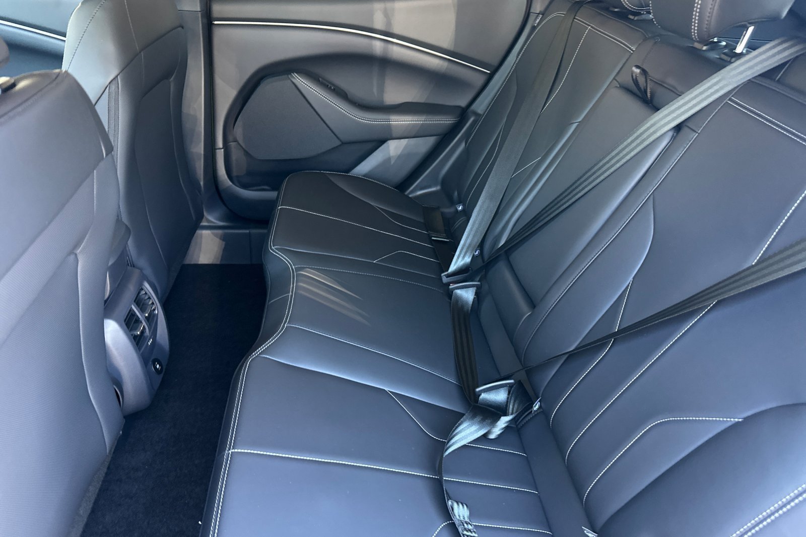 New 2026 Ford Mustang Mach-E Select w/ Comfort Package Lite RWD image 11