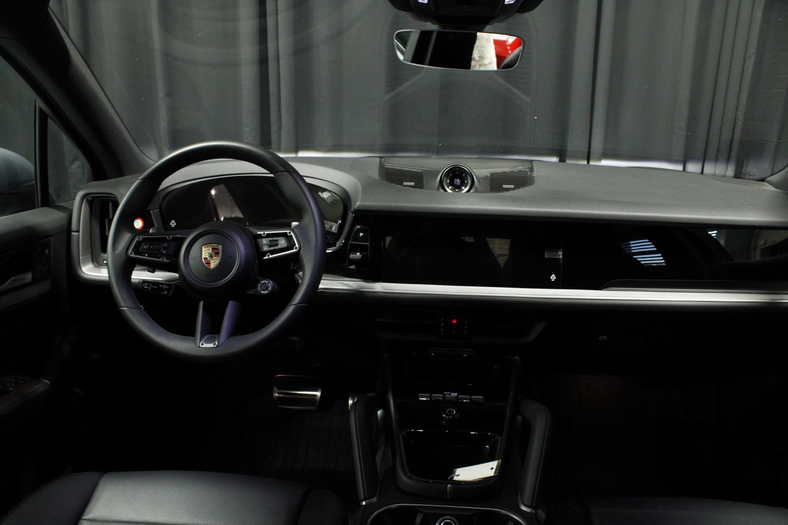 Certified 2025 Porsche Cayenne AWD/4WD image 10