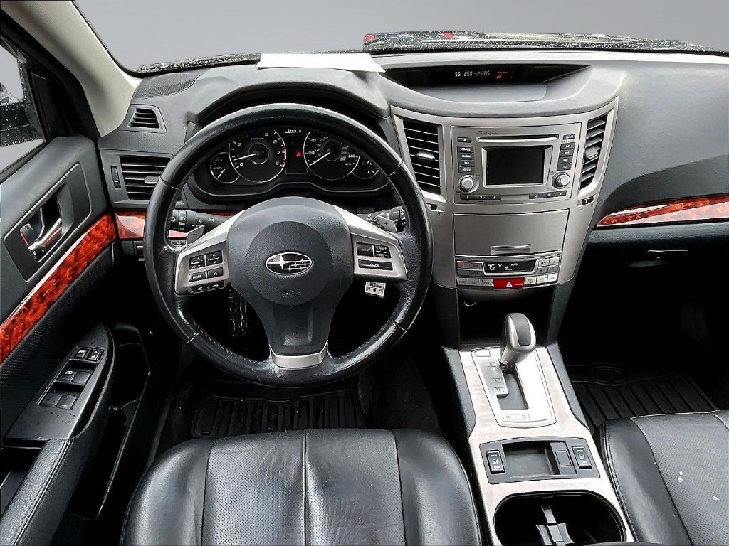 Used 2012 Subaru Outback 2.5i Limited w/ Moonroof Pkg AWD/4WD image 10