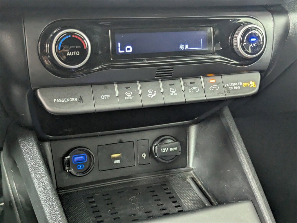Used 2022 Hyundai Kona SEL w/ Convenience Package image 19