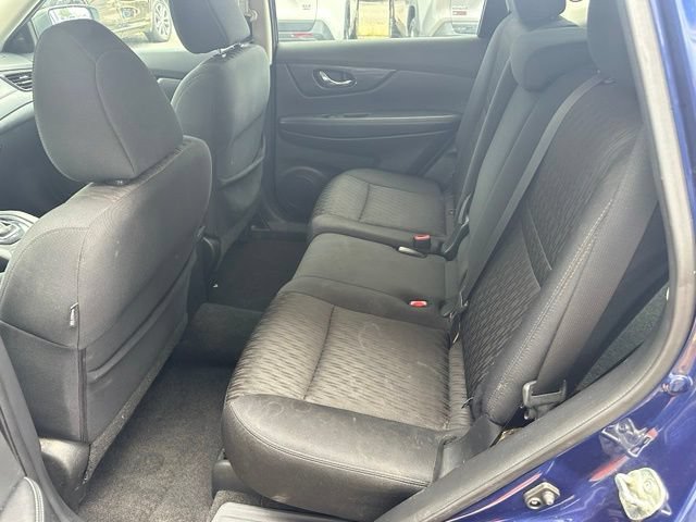 Used 2017 Nissan Rogue SV AWD/4WD image 19