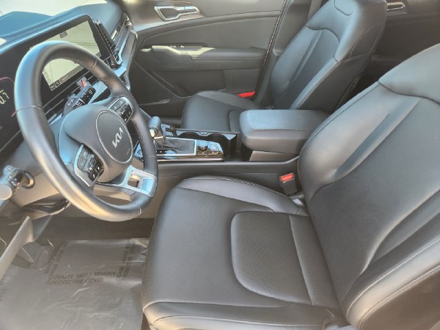 Certified 2025 Kia Sportage EX AWD/4WD image 13