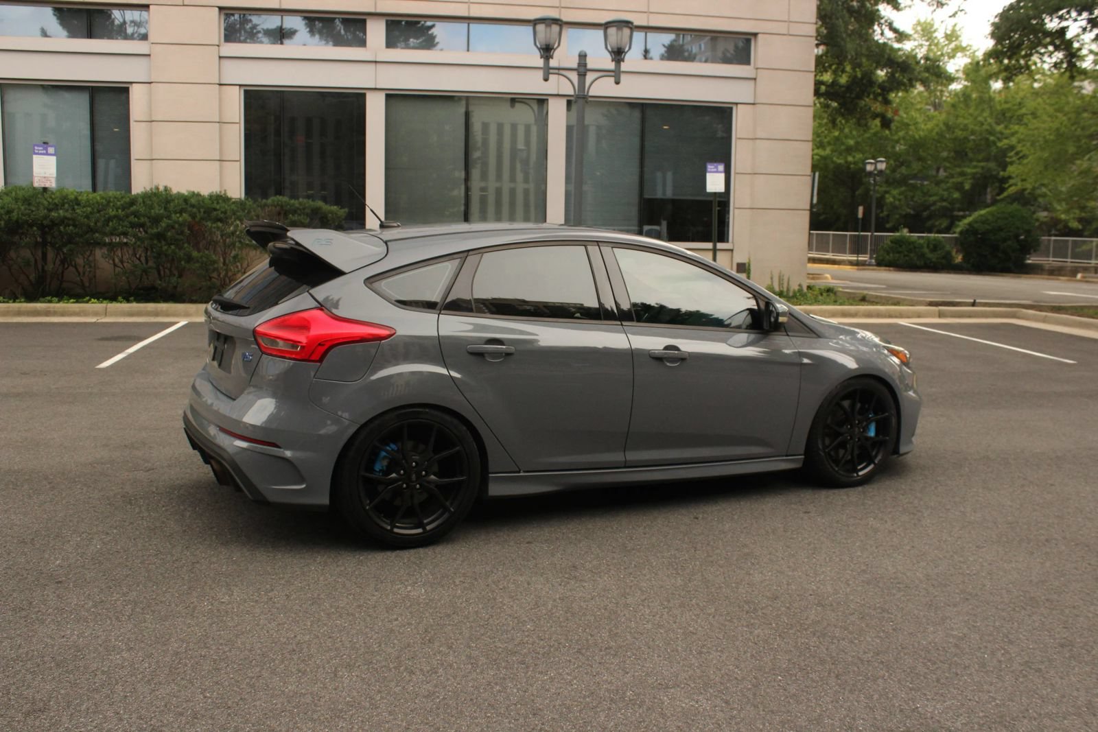 Used 2017 Ford Focus RS AWD/4WD image 7