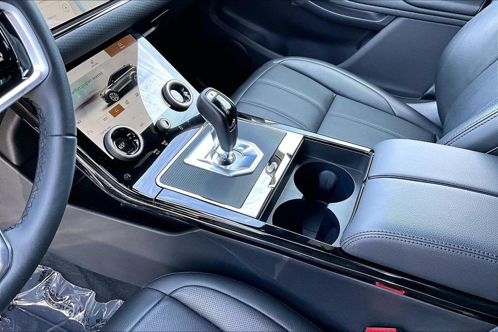 Certified 2023 Land Rover Range Rover Evoque R-Dynamic S AWD/4WD image 16