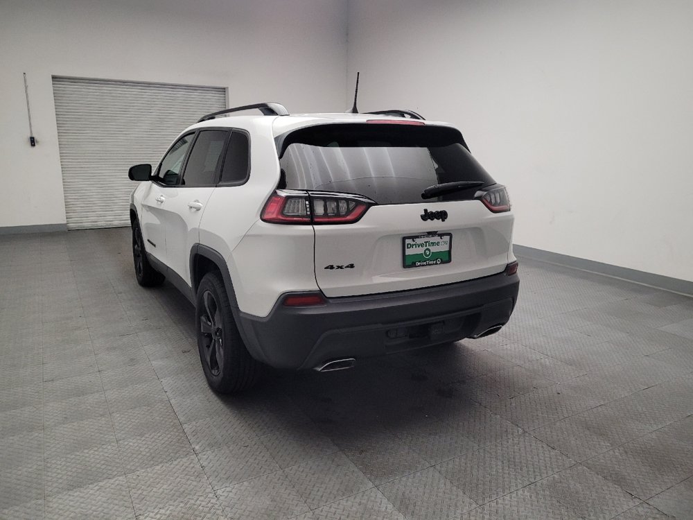 Used 2019 Jeep Cherokee Latitude Plus AWD/4WD image 6