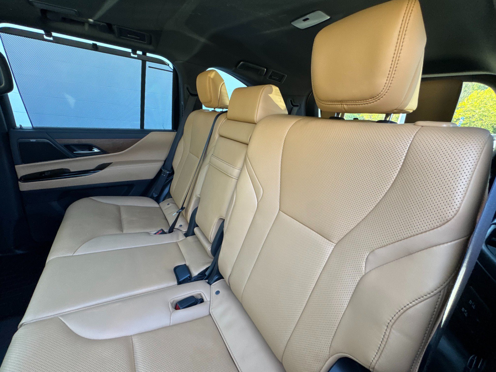 Used 2024 Lexus LX 600 4WD w/ Luxury Package image 47