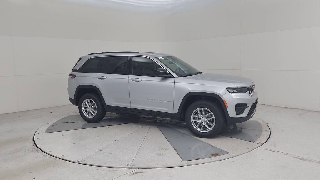 New 2025 Jeep Grand Cherokee Laredo X w/ Luxury Tech Group I image 2