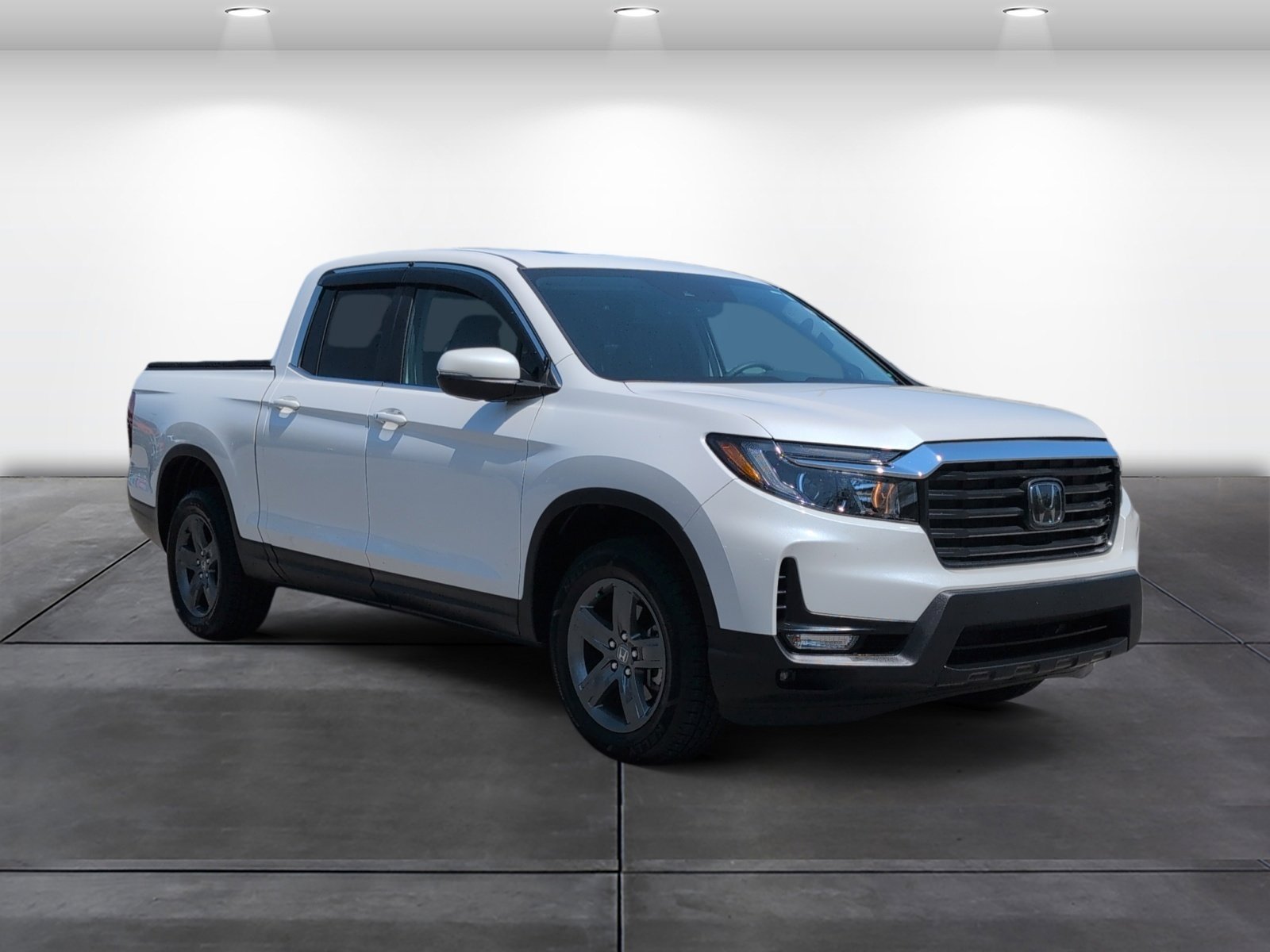 Certified 2023 Honda Ridgeline RTL image 2