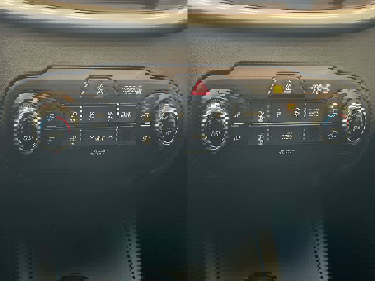 Used 2018 Kia Sorento LX image 18