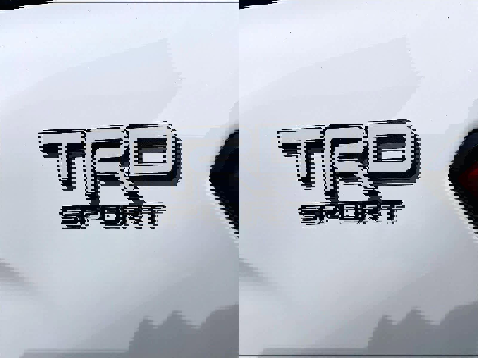 Used 2024 Toyota Tacoma TRD Sport w/ TRD Sport Upgrade Package image 29