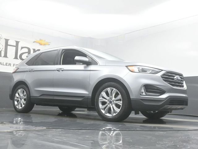 Used 2020 Ford Edge Titanium image 2