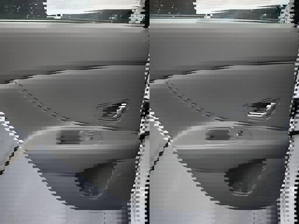 New 2025 Hyundai Elantra Sport image 20