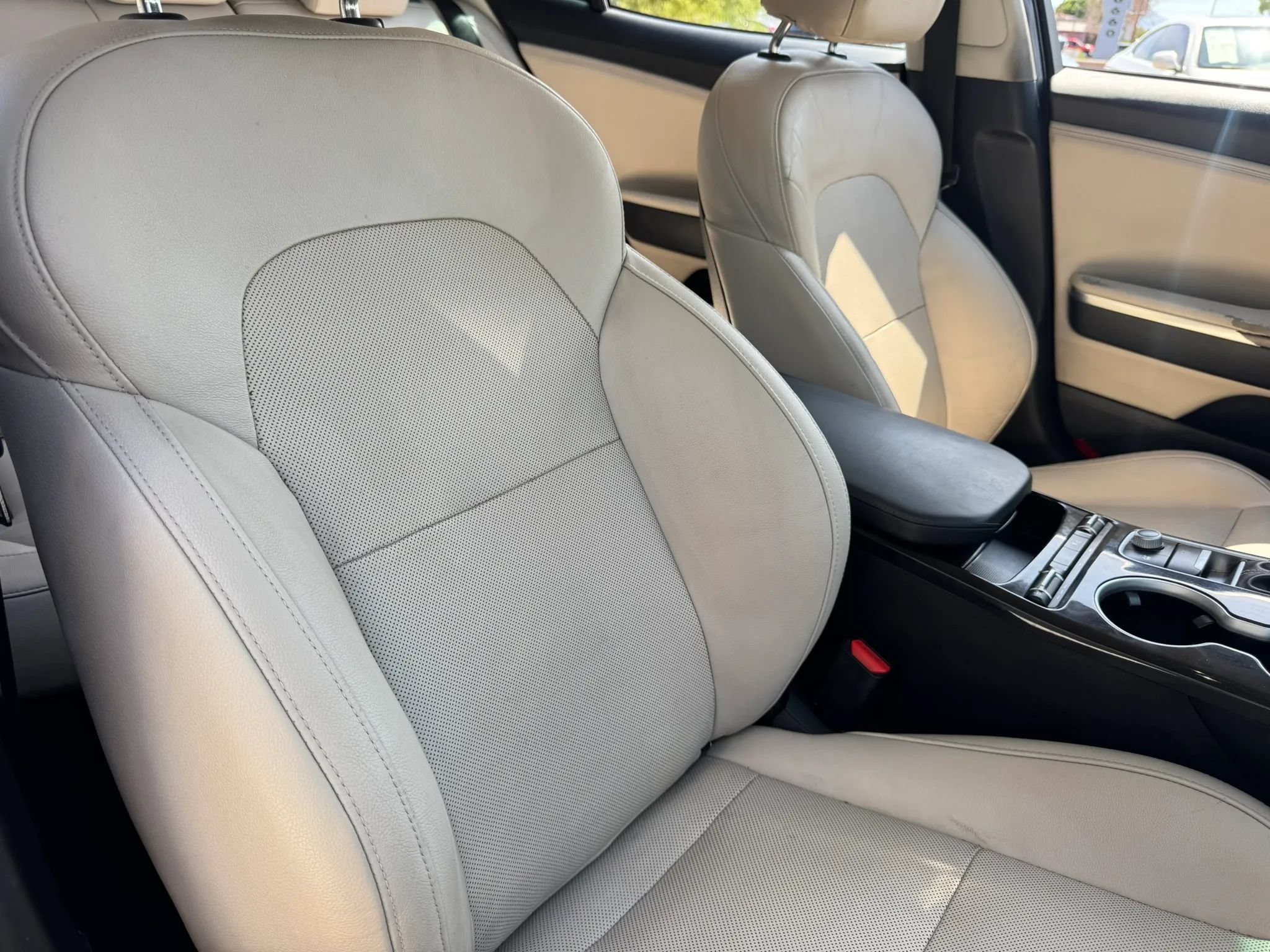 Used 2018 Kia Stinger Premium RWD image 34