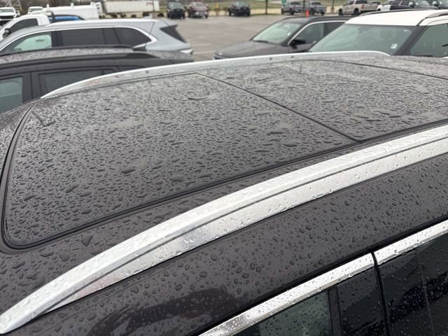 Used 2019 Cadillac XT5 Premium Luxury FWD image 4