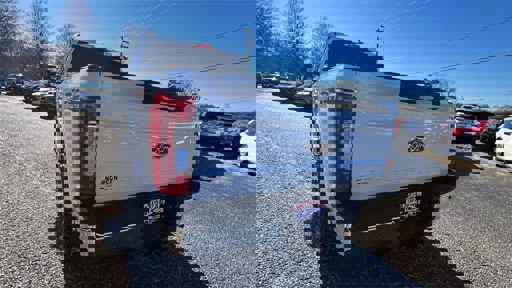 Used 2019 Ford F250 XLT w/ XLT Premium Package image 7