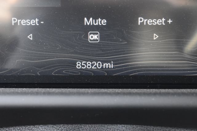 Used 2023 Jeep Wagoneer L Series II AWD/4WD image 30