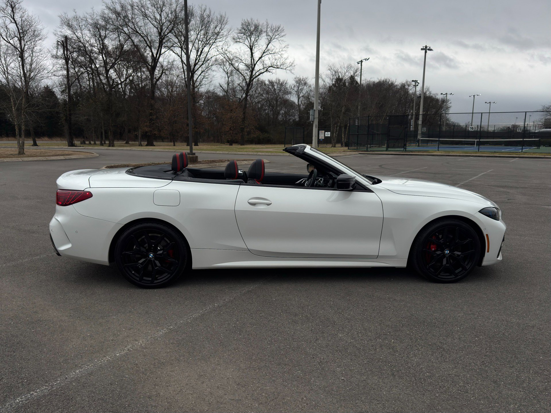 Used 2025 BMW 440i xDrive Convertible w/ Premium Package image 8