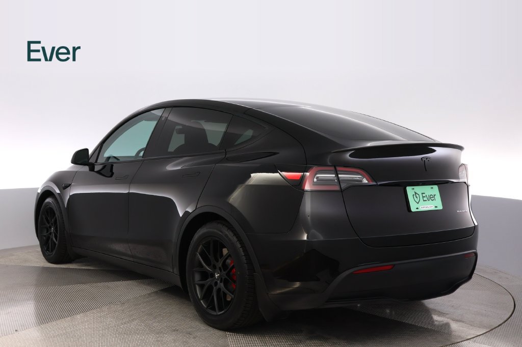 Used 2023 Tesla Model Y Performance AWD/4WD image 17