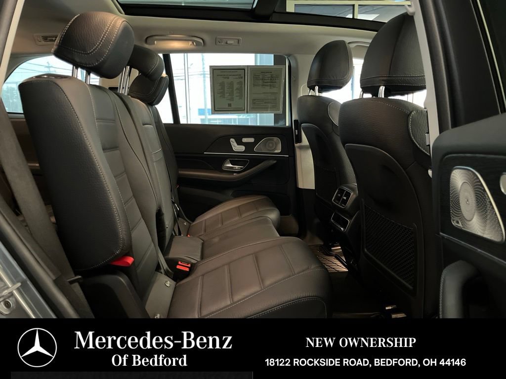 Used 2026 Mercedes-Benz GLS 580 4MATIC image 17