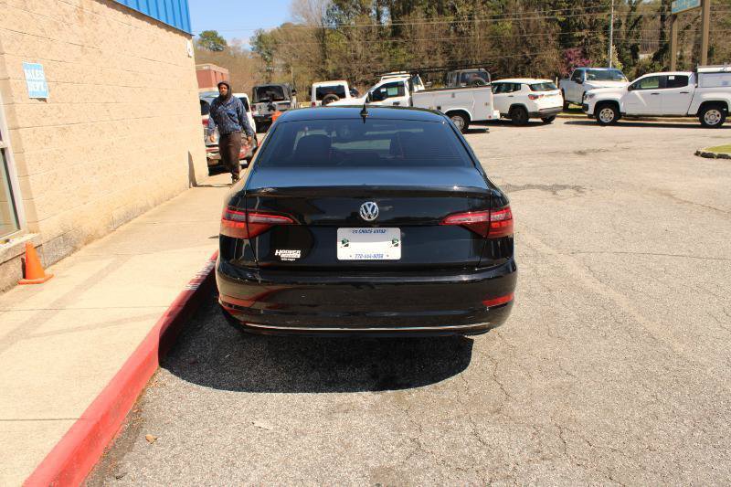 Used 2021 Volkswagen Jetta R-Line FWD image 6
