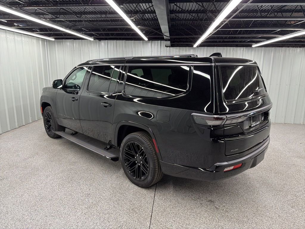 New 2026 Jeep Grand Wagoneer L Limited AWD/4WD image 4