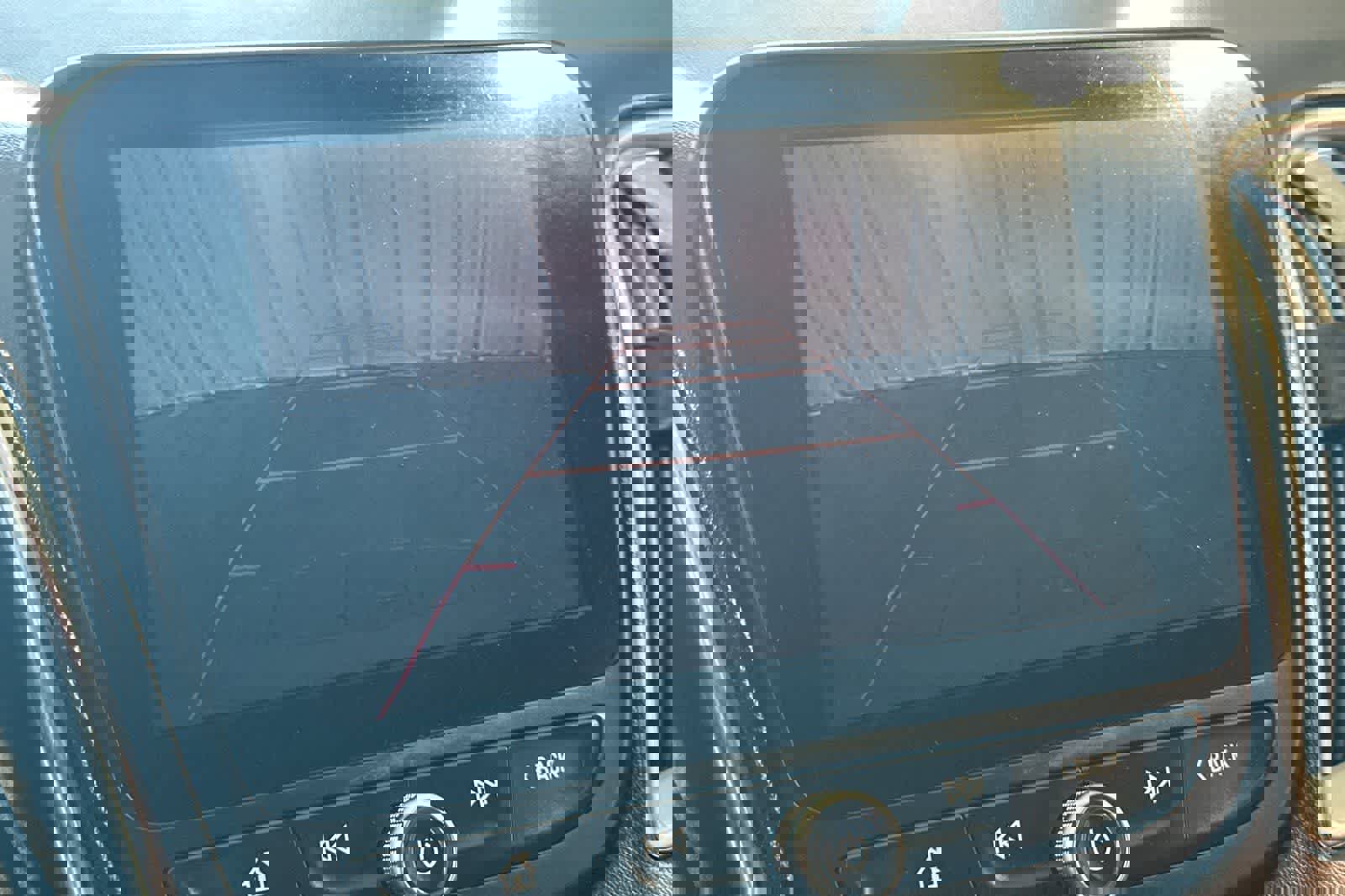 Used 2017 Chevrolet Malibu Premier image 23