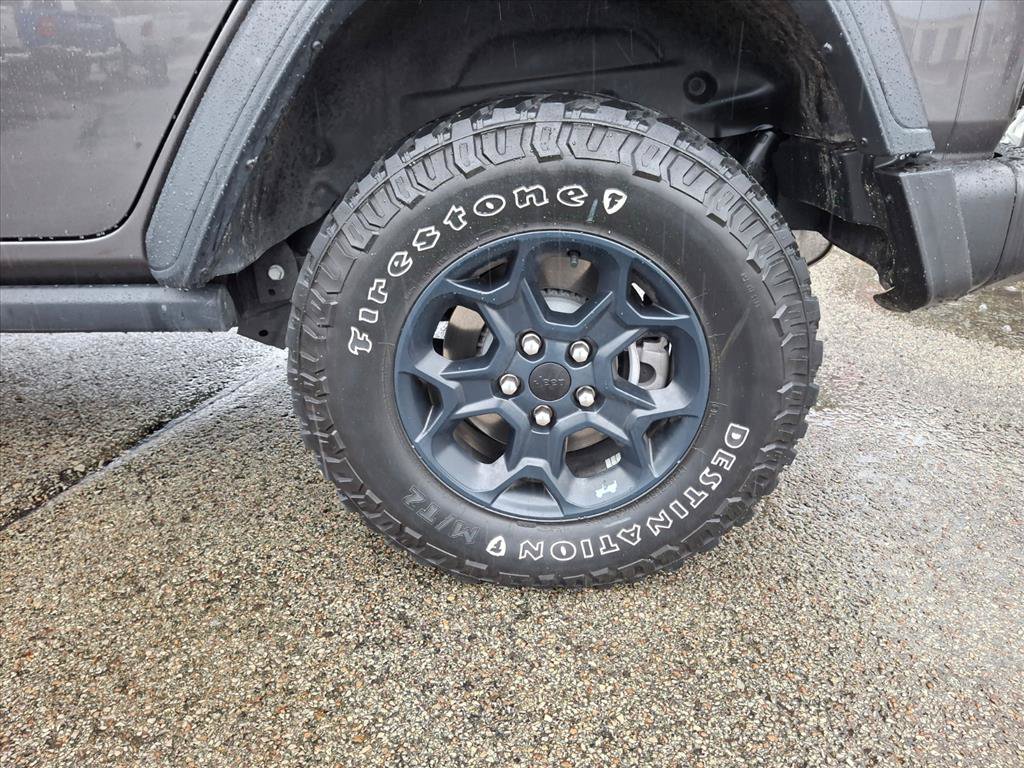 Used 2023 Jeep Wrangler Unlimited w/ Cold Weather Group AWD/4WD image 5