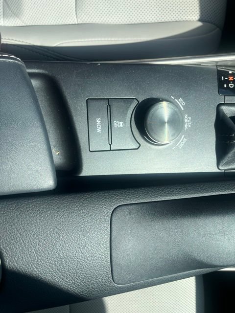 Used 2015 Lexus IS 350 w/ Navigation System Package RWD image 26