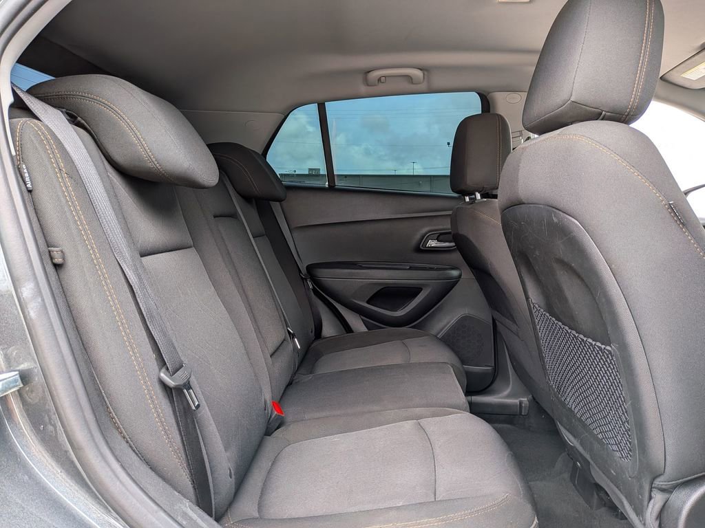 Used 2019 Chevrolet Trax LT FWD image 29