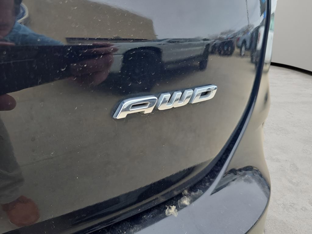 Used 2022 Ford Edge Titanium image 40